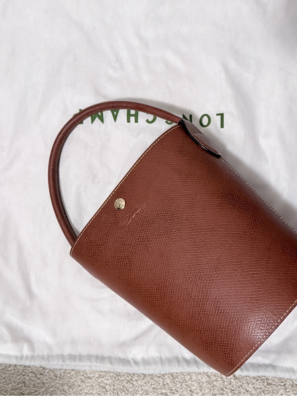 Longchamp Épure Bucket Bag - Picture 3 of 7